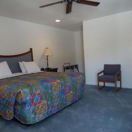 River Valley Inn Needles Bilik gambar